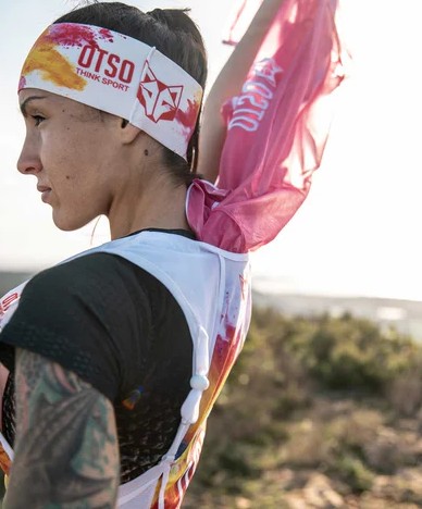 Gilet d'hydratation trail running OTSO COLORS 12 litres dos profil